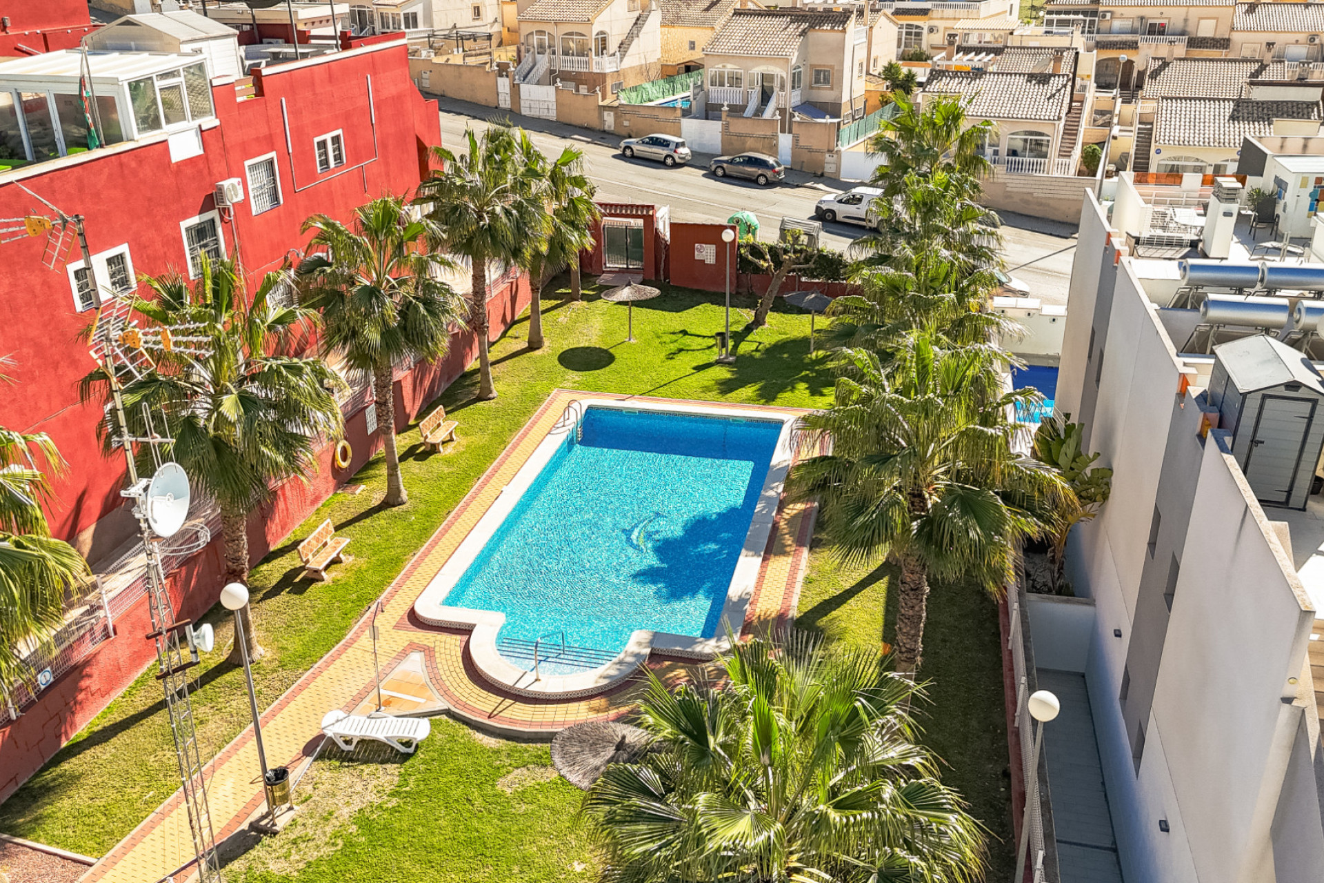 Resale - Apartment / Flat - Los Altos