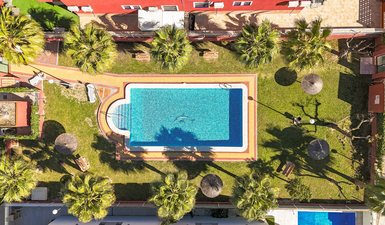 Resale - Apartment / Flat - Los Altos