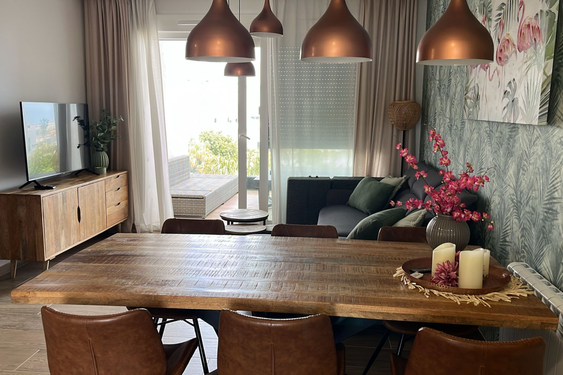 Resale - Apartment / Flat - Los Altos