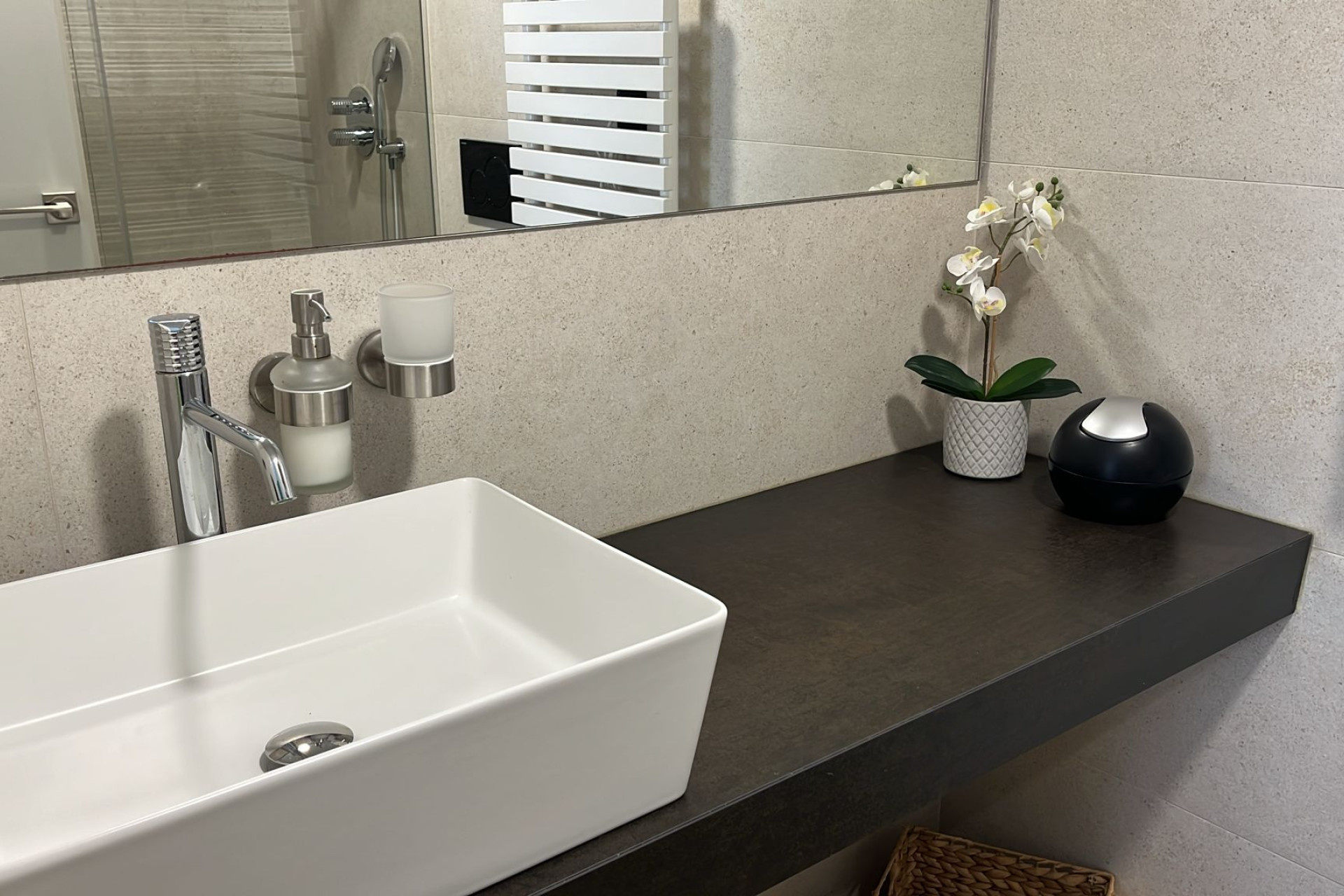 Resale - Apartment / Flat - Los Altos
