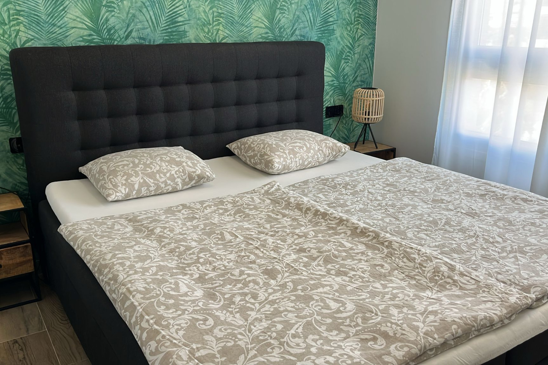 Resale - Apartment / Flat - Los Altos