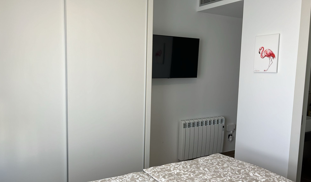 Resale - Apartment / Flat - Los Altos