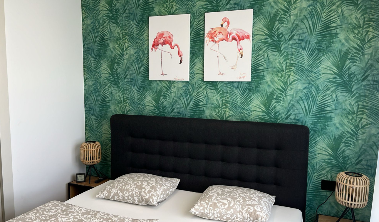 Resale - Apartment / Flat - Los Altos
