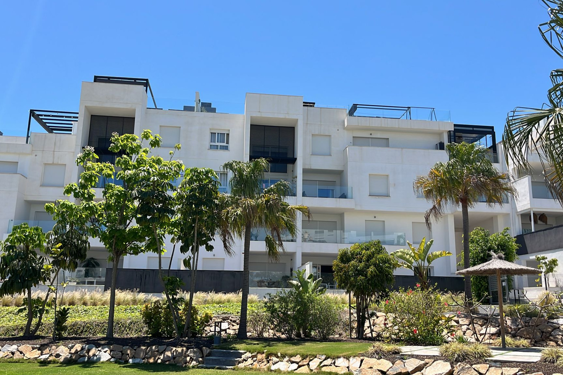 Resale - Apartment / Flat - Los Altos