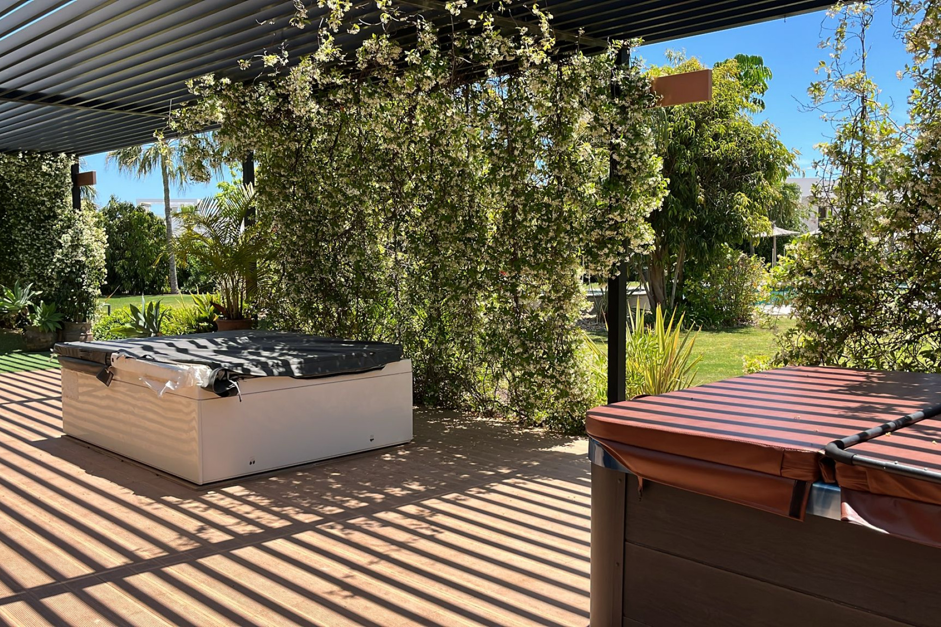 Resale - Apartment / Flat - Los Altos