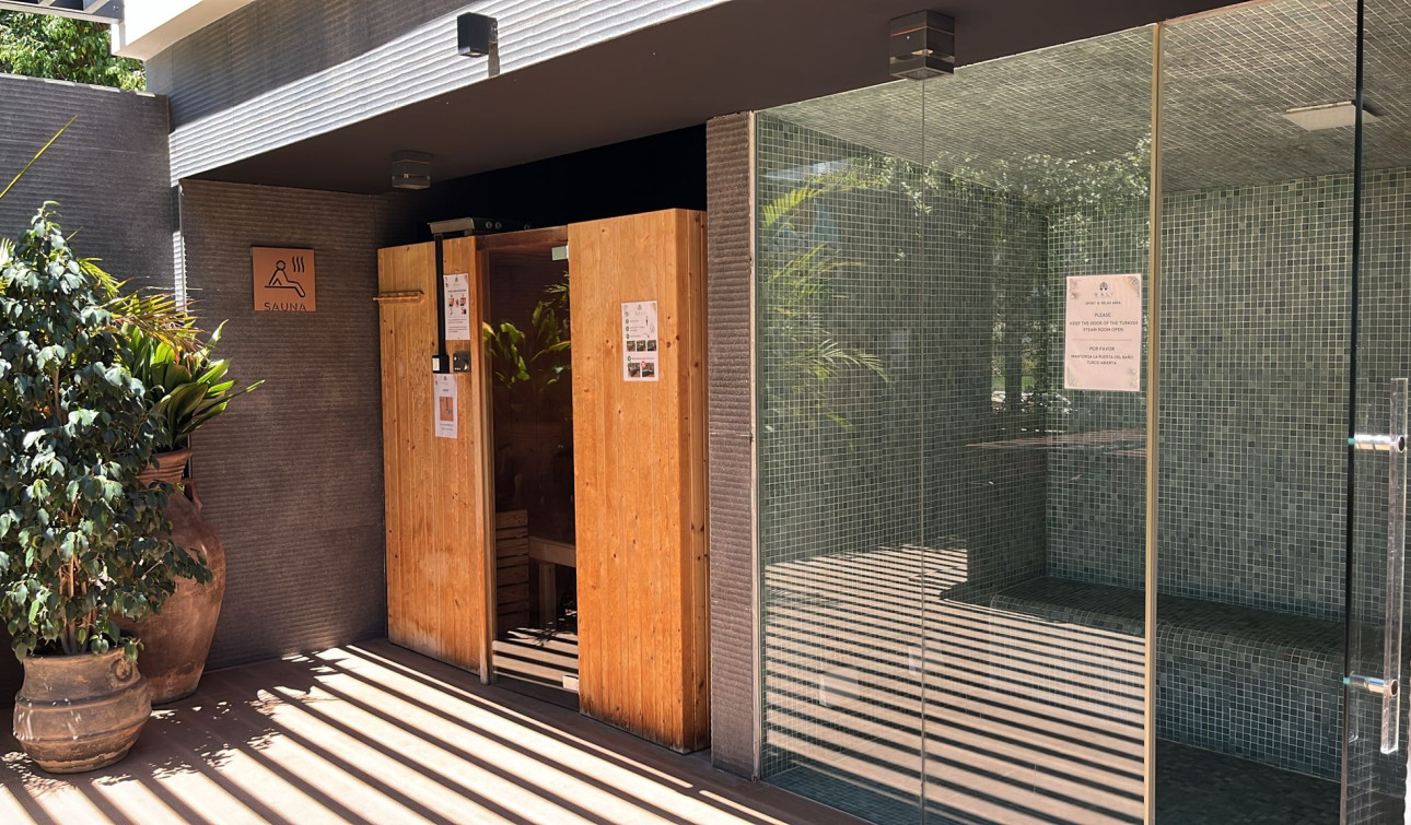 Resale - Apartment / Flat - Los Altos