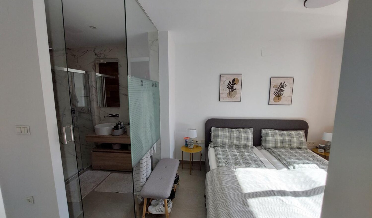 Resale - Apartment / Flat - Los Balcones