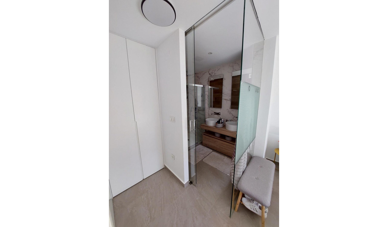 Resale - Apartment / Flat - Los Balcones