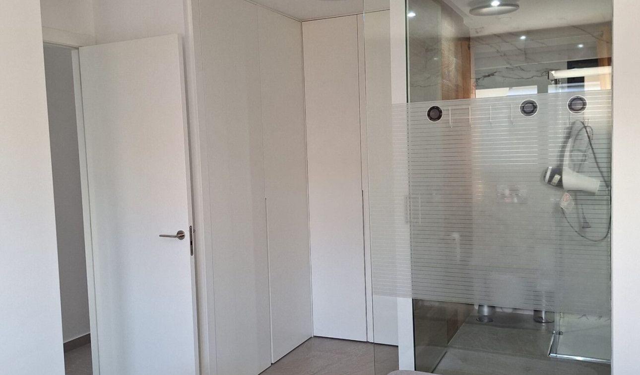 Resale - Apartment / Flat - Los Balcones