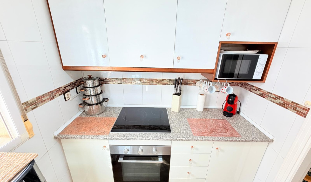 Resale - Apartment / Flat - Los Montesinos - La Herrada