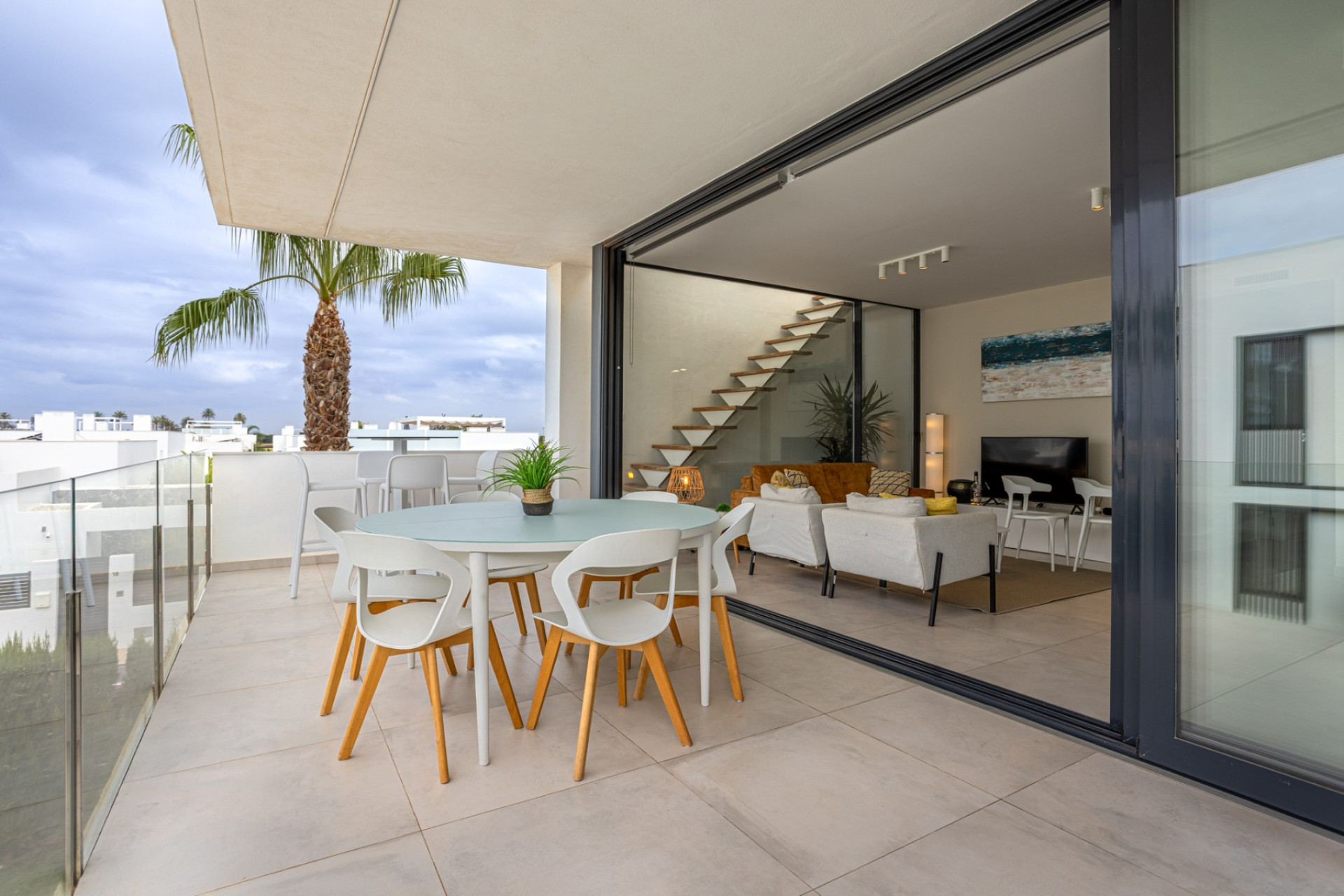 Resale - Apartment / Flat - Mar de Cristal