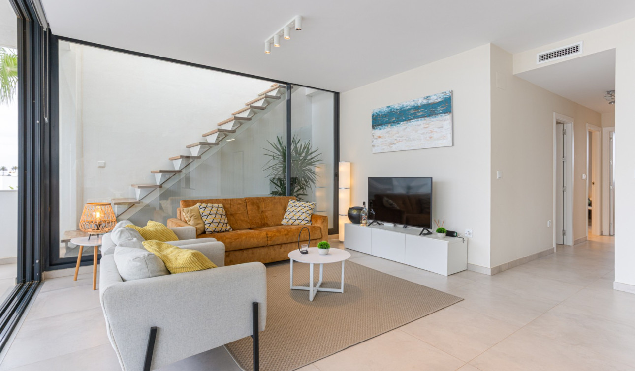 Resale - Apartment / Flat - Mar de Cristal