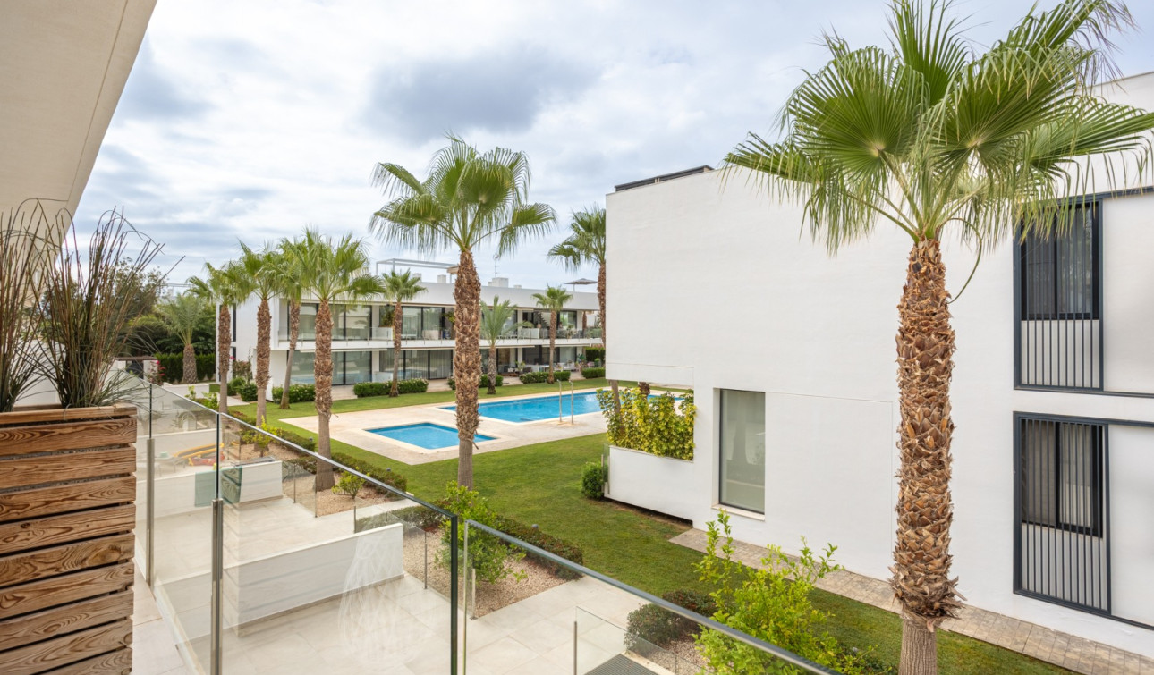Resale - Apartment / Flat - Mar de Cristal