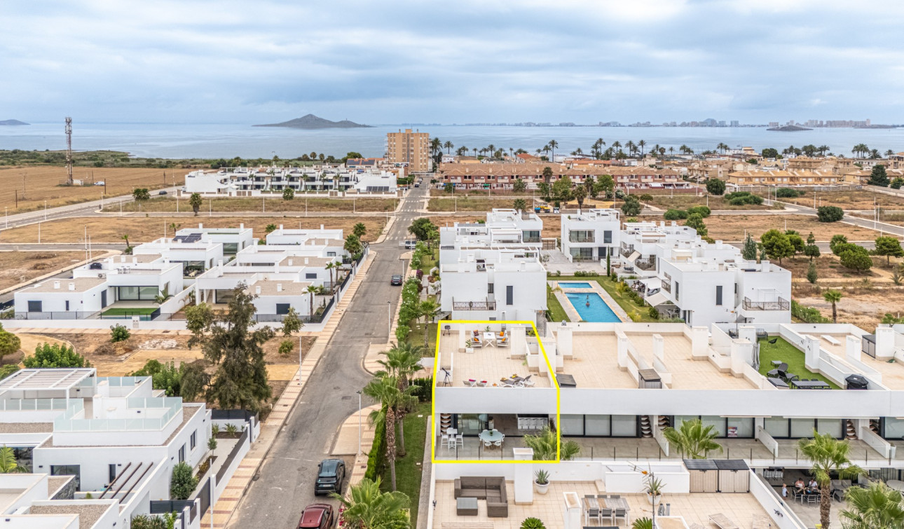 Resale - Apartment / Flat - Mar de Cristal