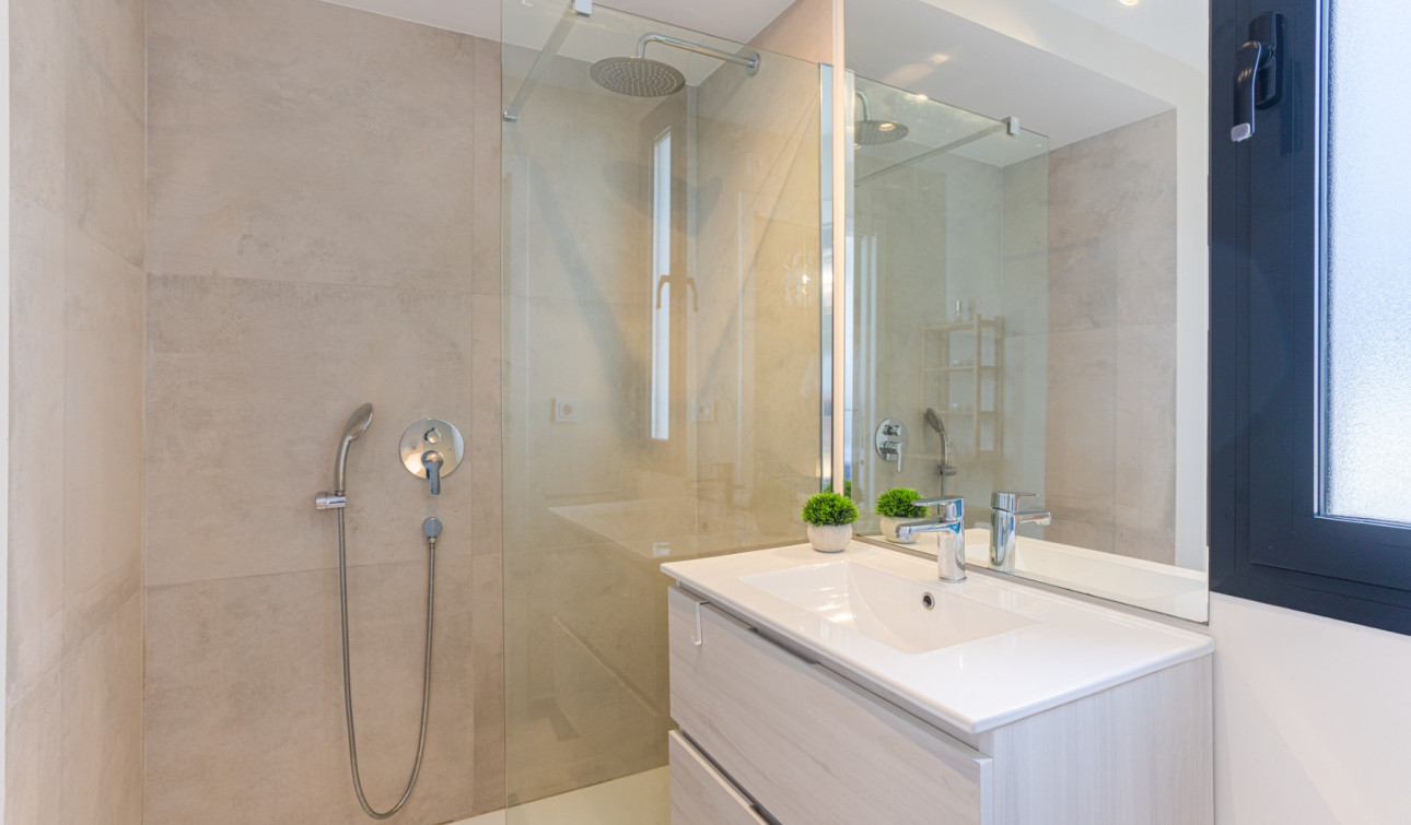 Resale - Apartment / Flat - Mar de Cristal