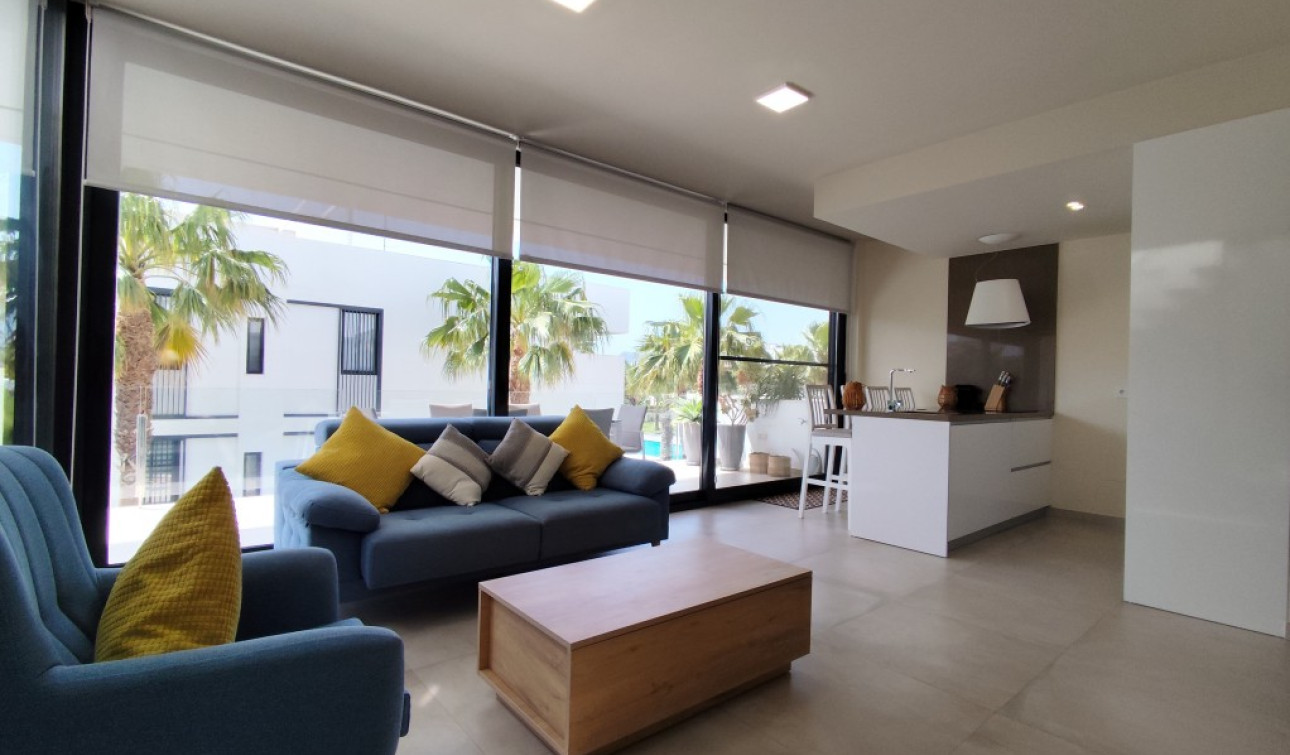 Resale - Apartment / Flat - Mar de Cristal