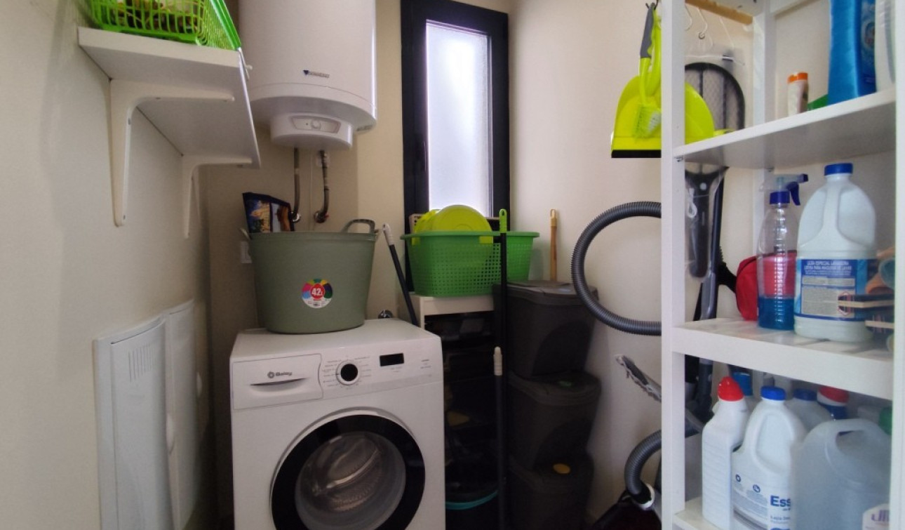 Resale - Apartment / Flat - Mar de Cristal