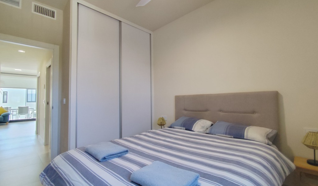 Resale - Apartment / Flat - Mar de Cristal