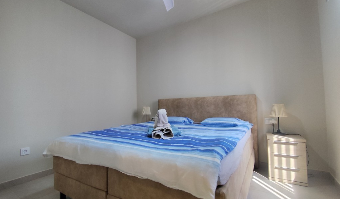 Resale - Apartment / Flat - Mar de Cristal