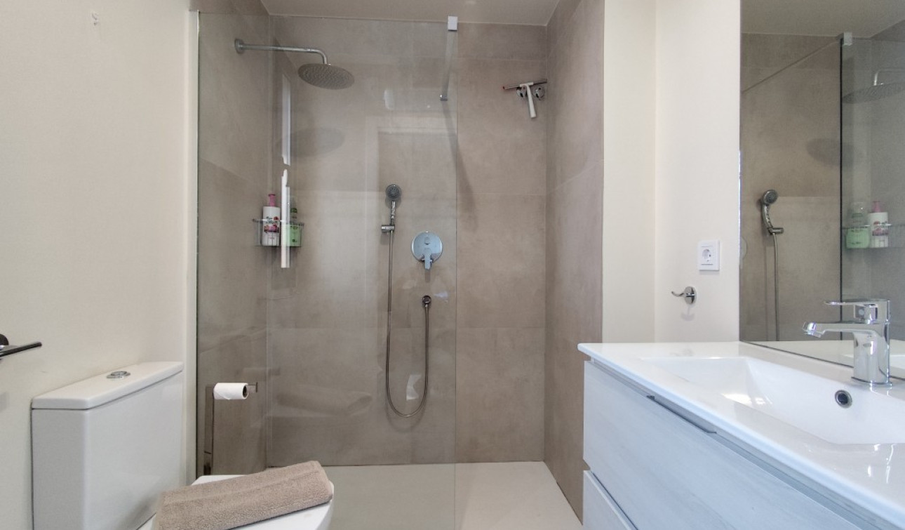 Resale - Apartment / Flat - Mar de Cristal