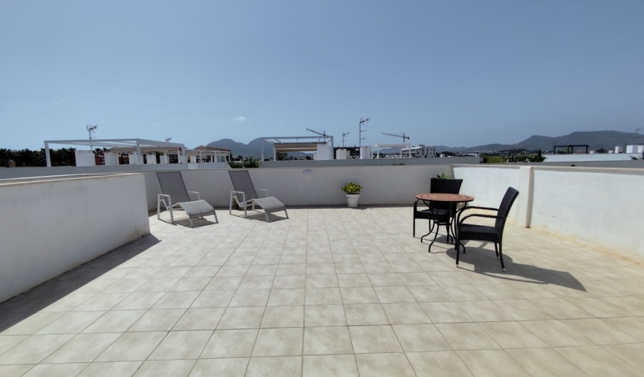 Resale - Apartment / Flat - Mar de Cristal