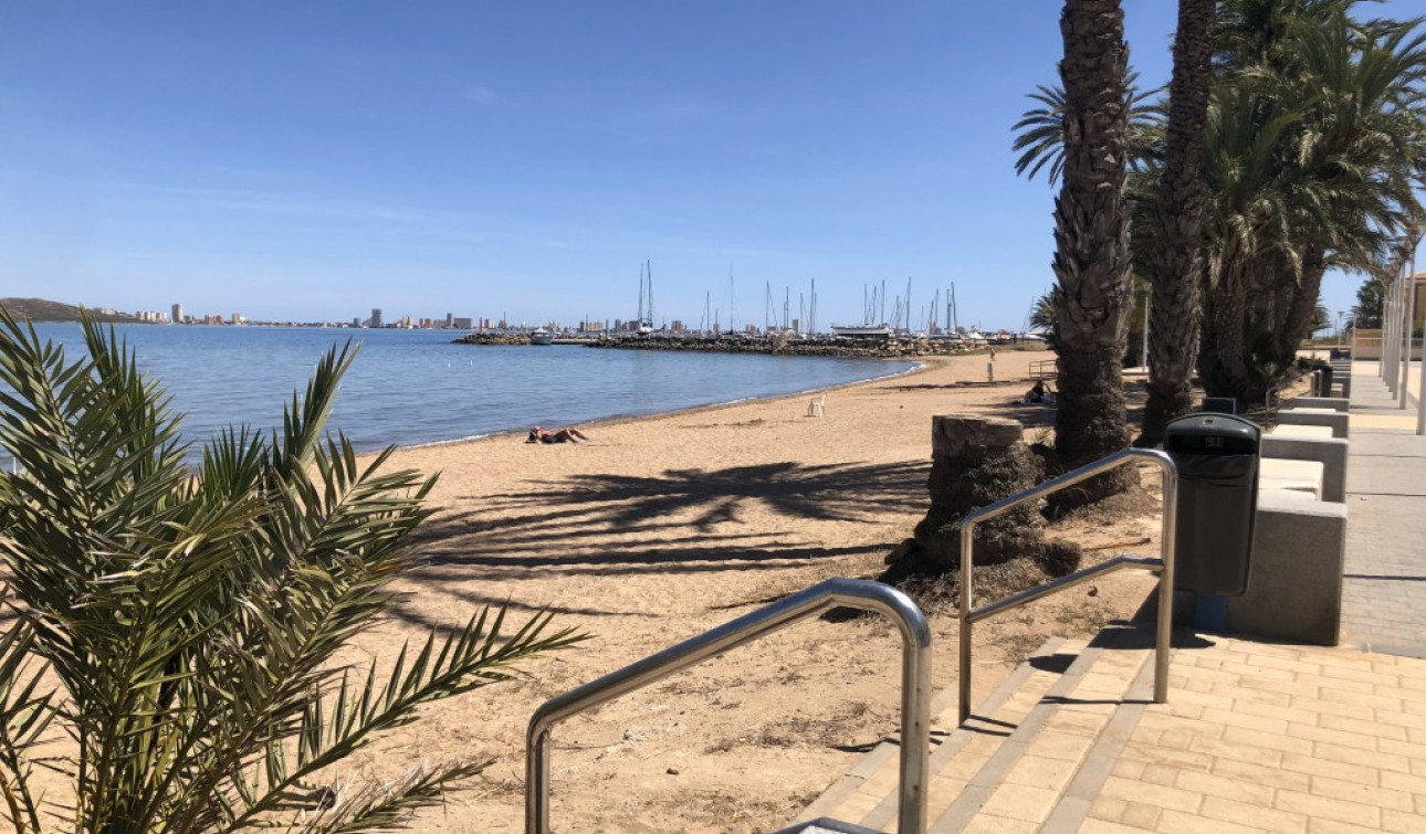 Resale - Apartment / Flat - Mar de Cristal