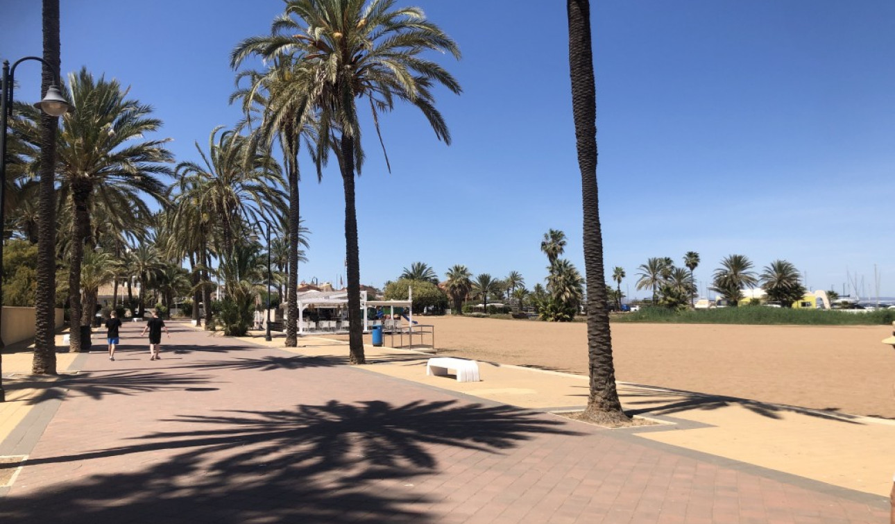 Resale - Apartment / Flat - Mar de Cristal