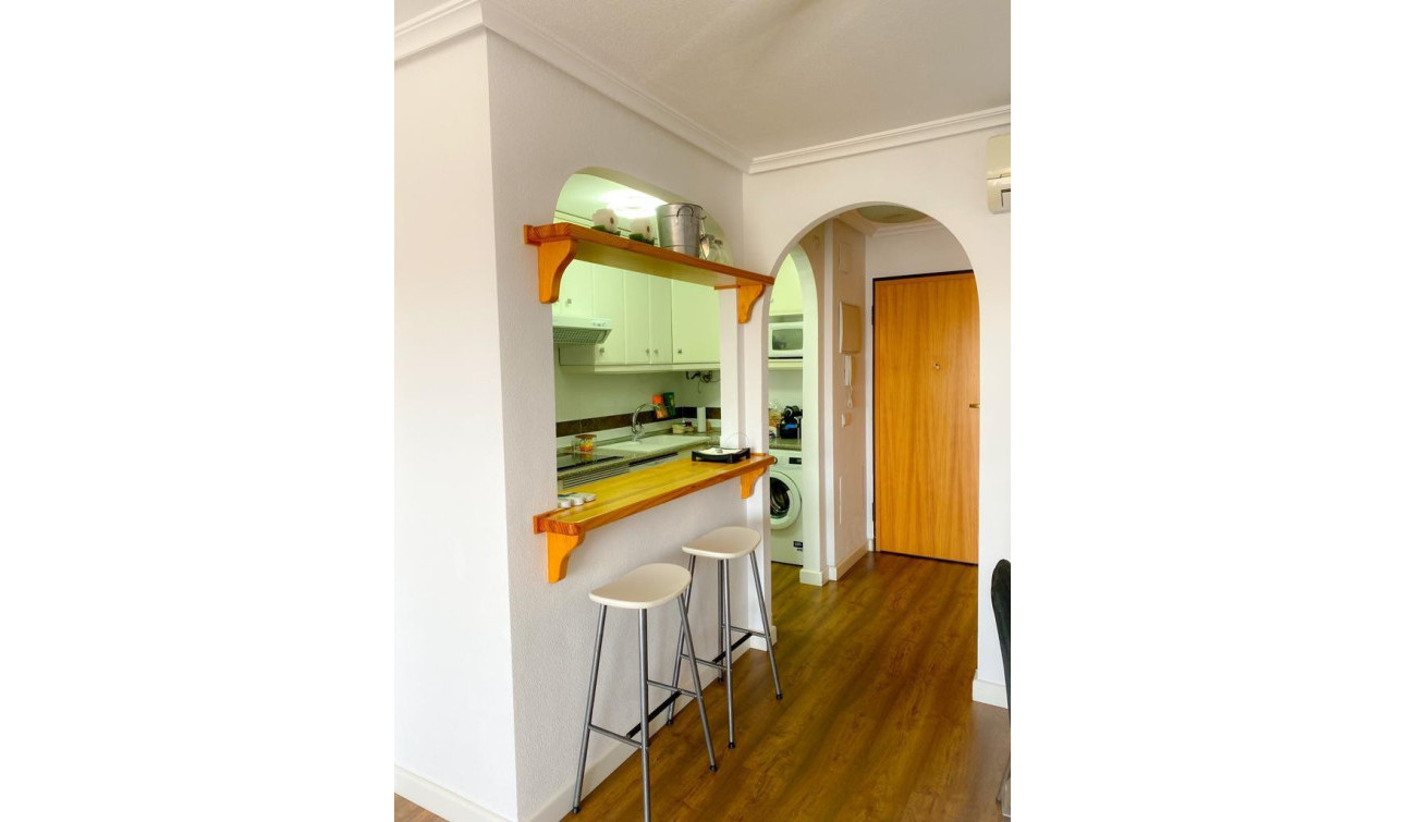 Resale - Apartment / Flat - Mil Palmeras