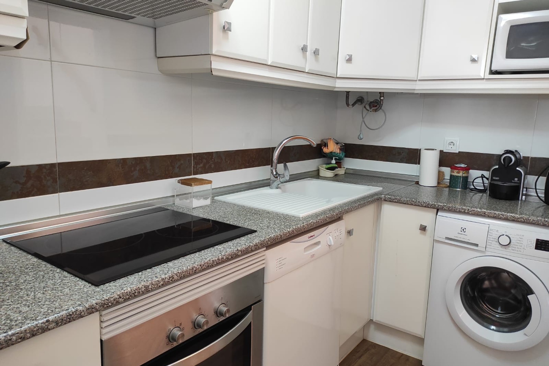 Resale - Apartment / Flat - Mil Palmeras