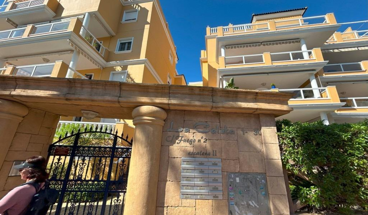 Resale - Apartment / Flat - Orihuela Costa - Aguamarina
