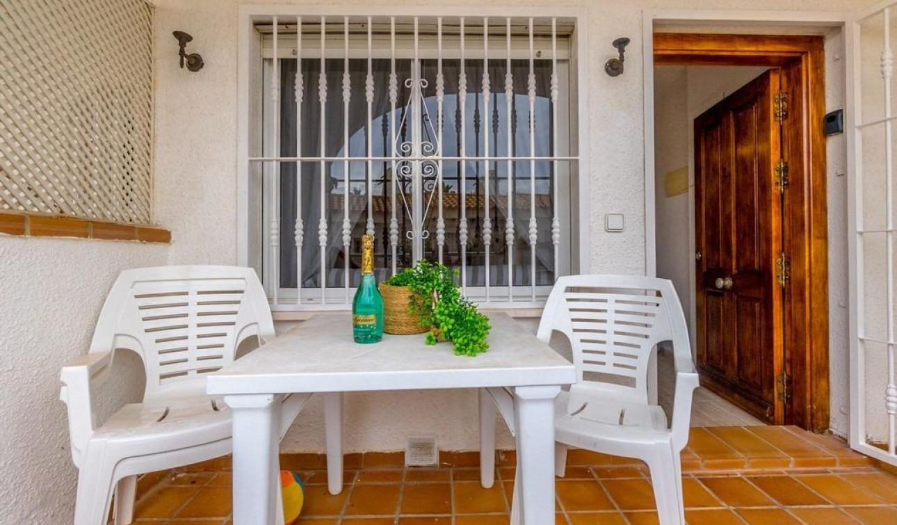 Resale - Apartment / Flat - Orihuela Costa - Aguamarina