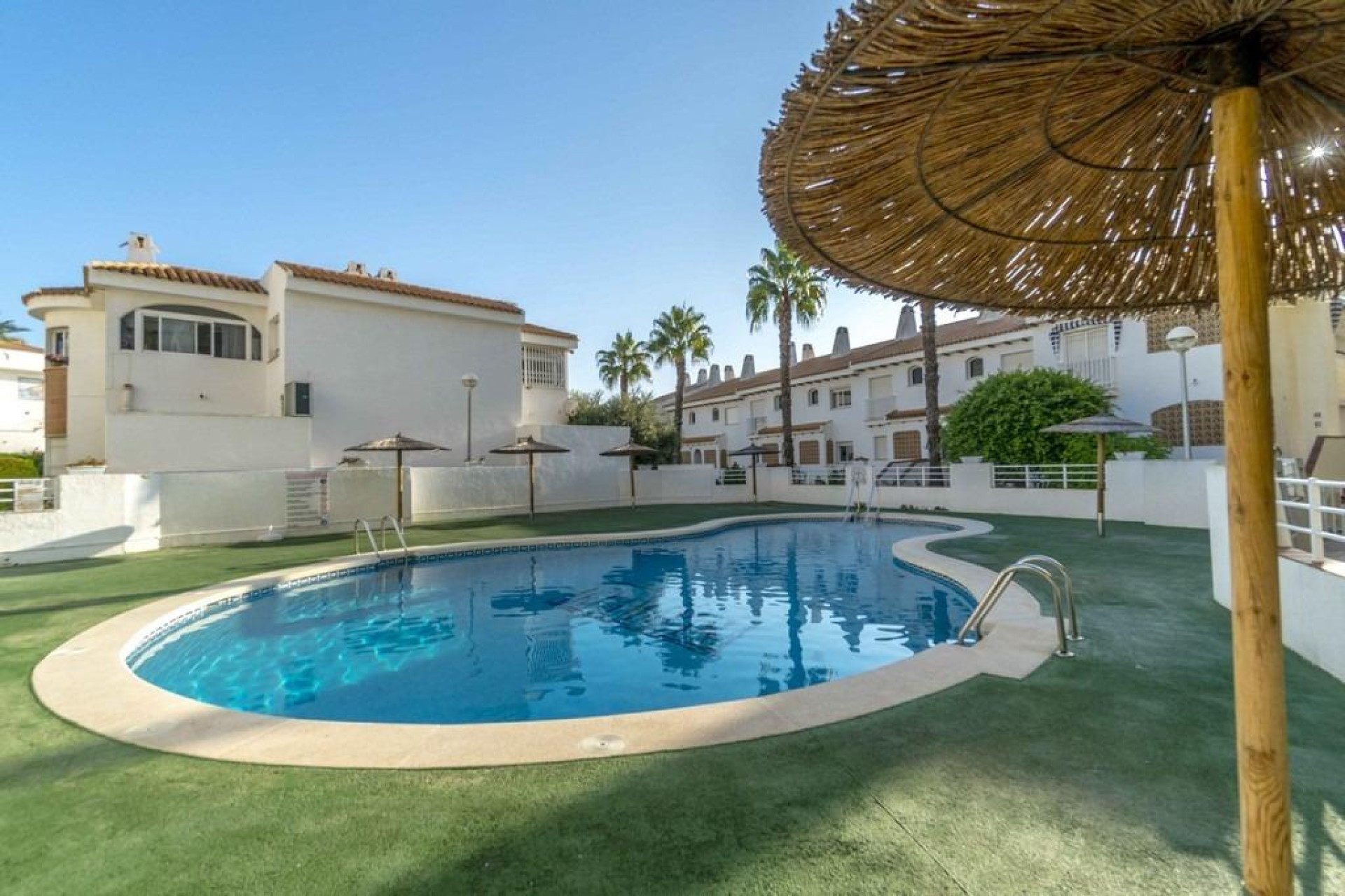 Resale - Apartment / Flat - Orihuela Costa - Aguamarina