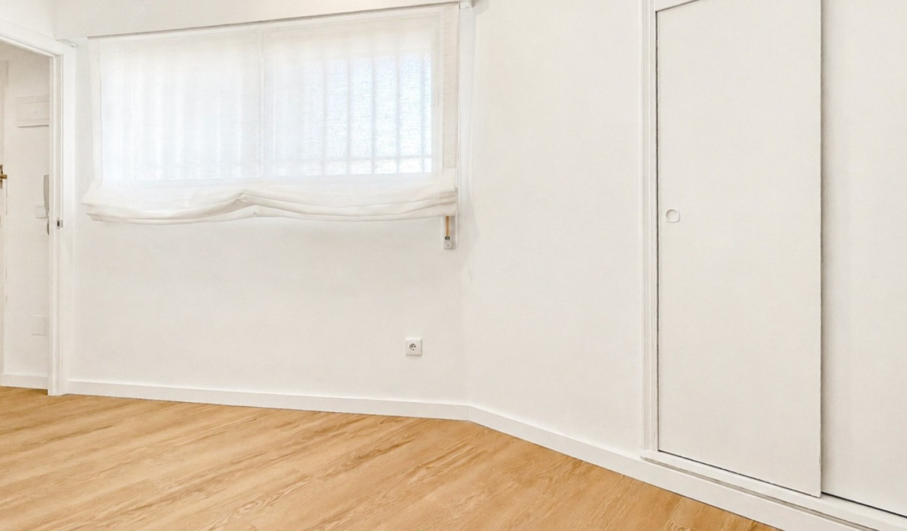 Resale - Apartment / Flat - Orihuela Costa - Cabo Roig