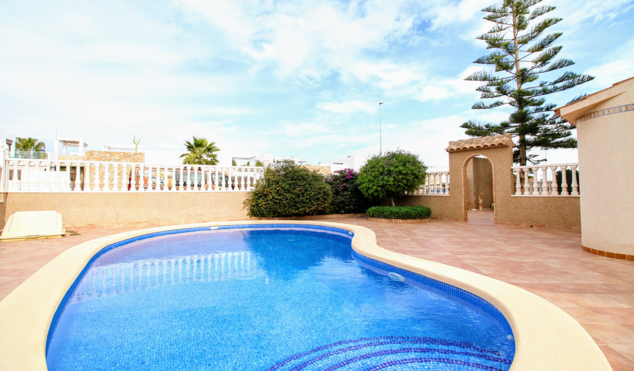 Resale - Apartment / Flat - Orihuela Costa - Cabo Roig