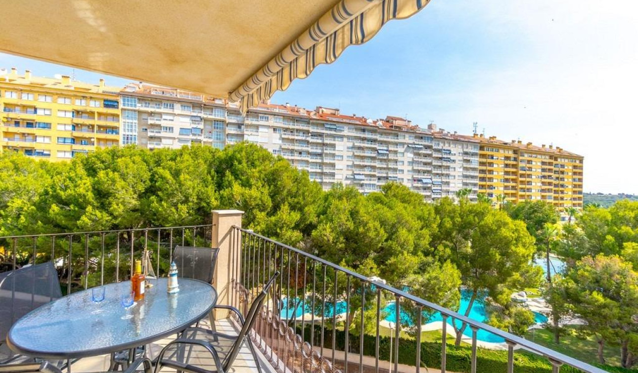 Resale - Apartment / Flat - Orihuela Costa - Campoamor