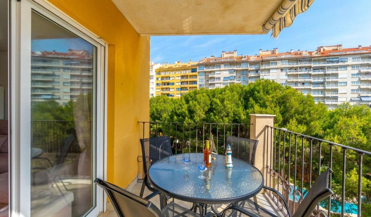 Resale - Apartment / Flat - Orihuela Costa - Campoamor