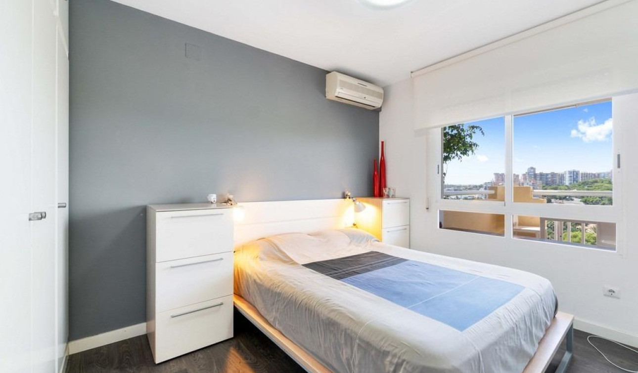 Resale - Apartment / Flat - Orihuela Costa - Campoamor