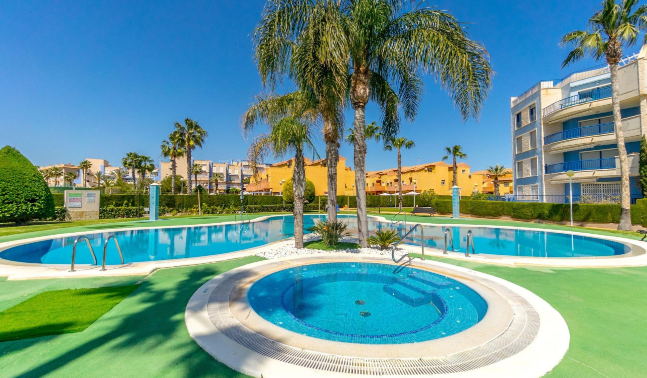 Resale - Apartment / Flat - Orihuela Costa - Campoamor