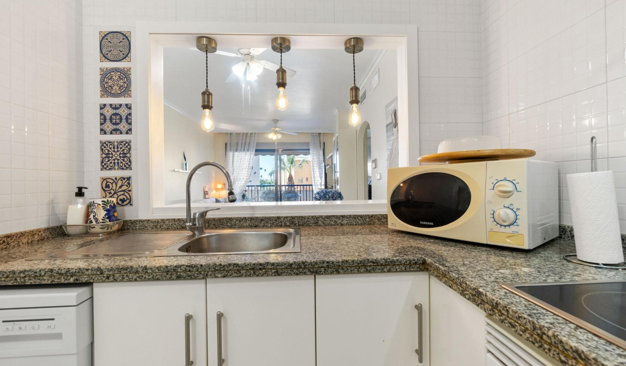 Resale - Apartment / Flat - Orihuela Costa - Campoamor