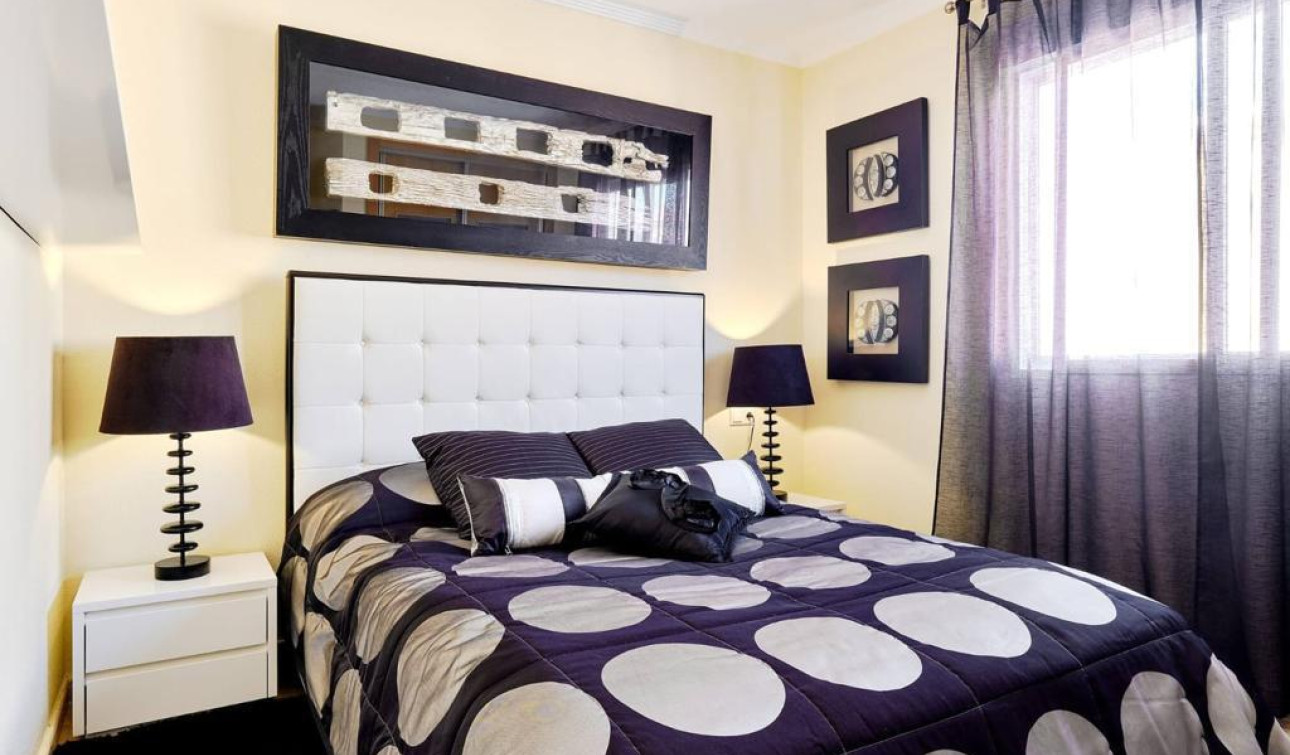 Resale - Apartment / Flat - Orihuela Costa - Campoamor