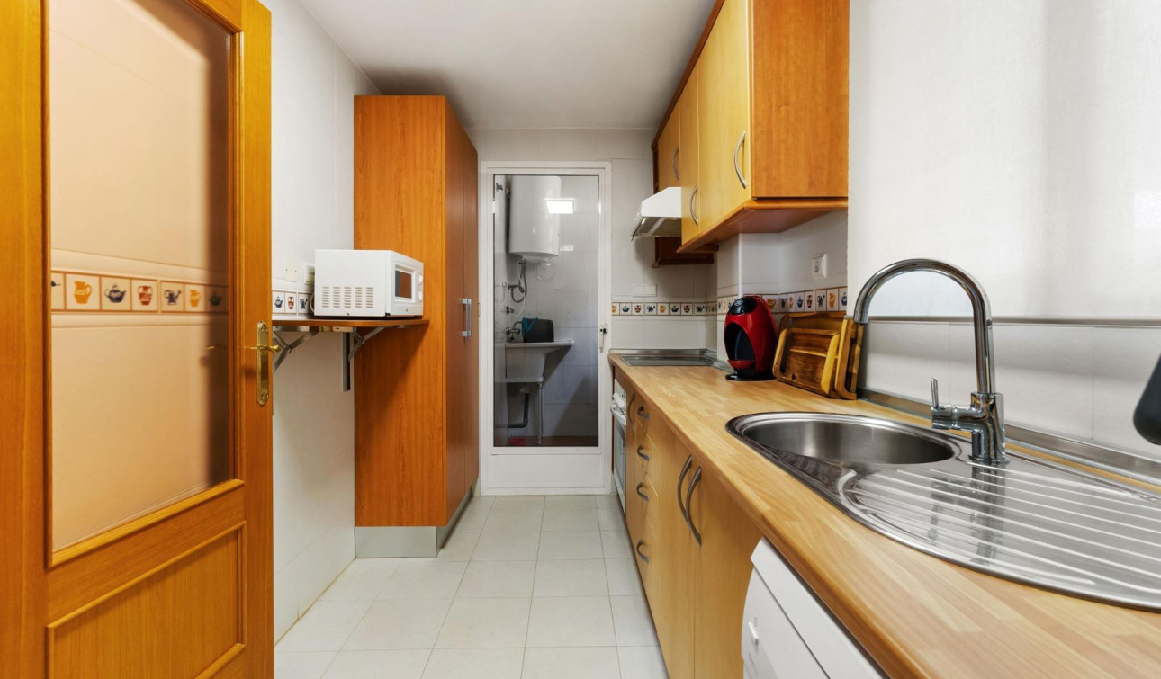 Resale - Apartment / Flat - Orihuela Costa - Campoamor