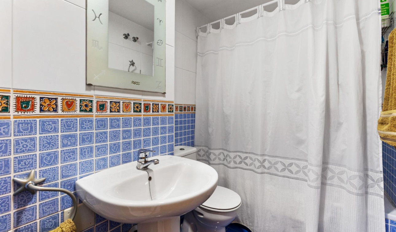 Resale - Apartment / Flat - Orihuela Costa - Campoamor