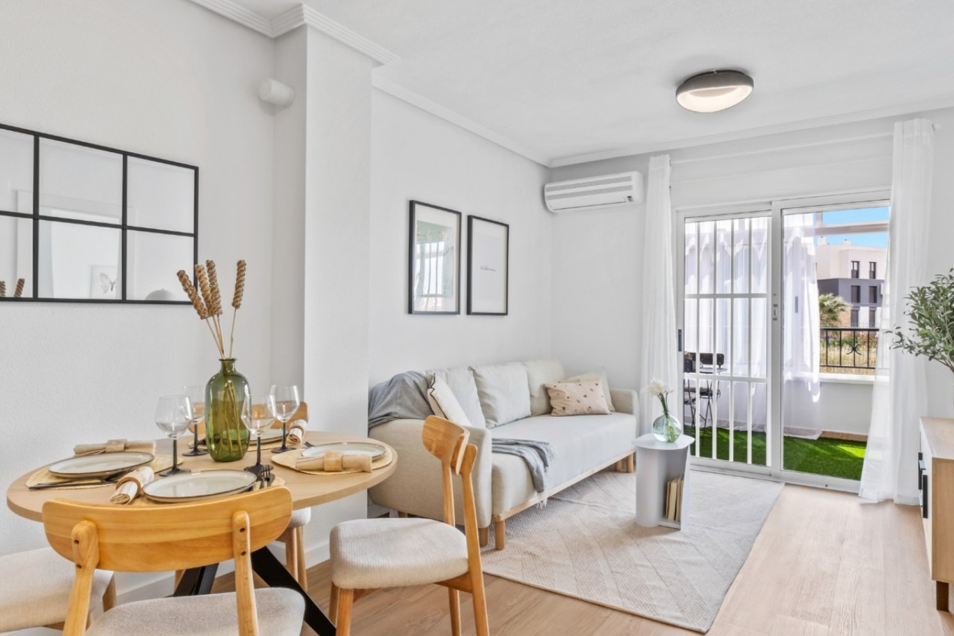 Resale - Apartment / Flat - Orihuela Costa - La Florida