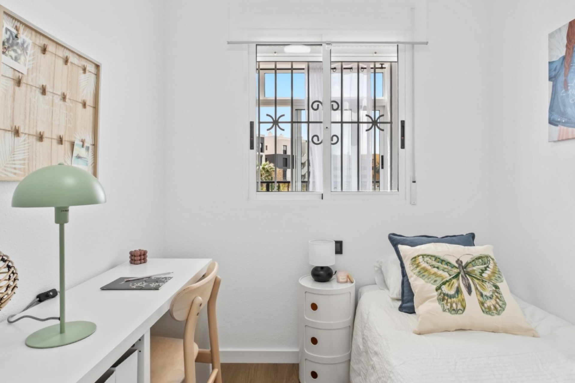 Resale - Apartment / Flat - Orihuela Costa - La Florida