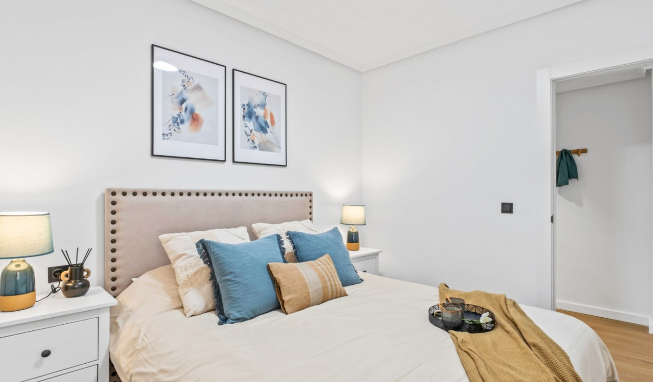 Resale - Apartment / Flat - Orihuela Costa - La Florida