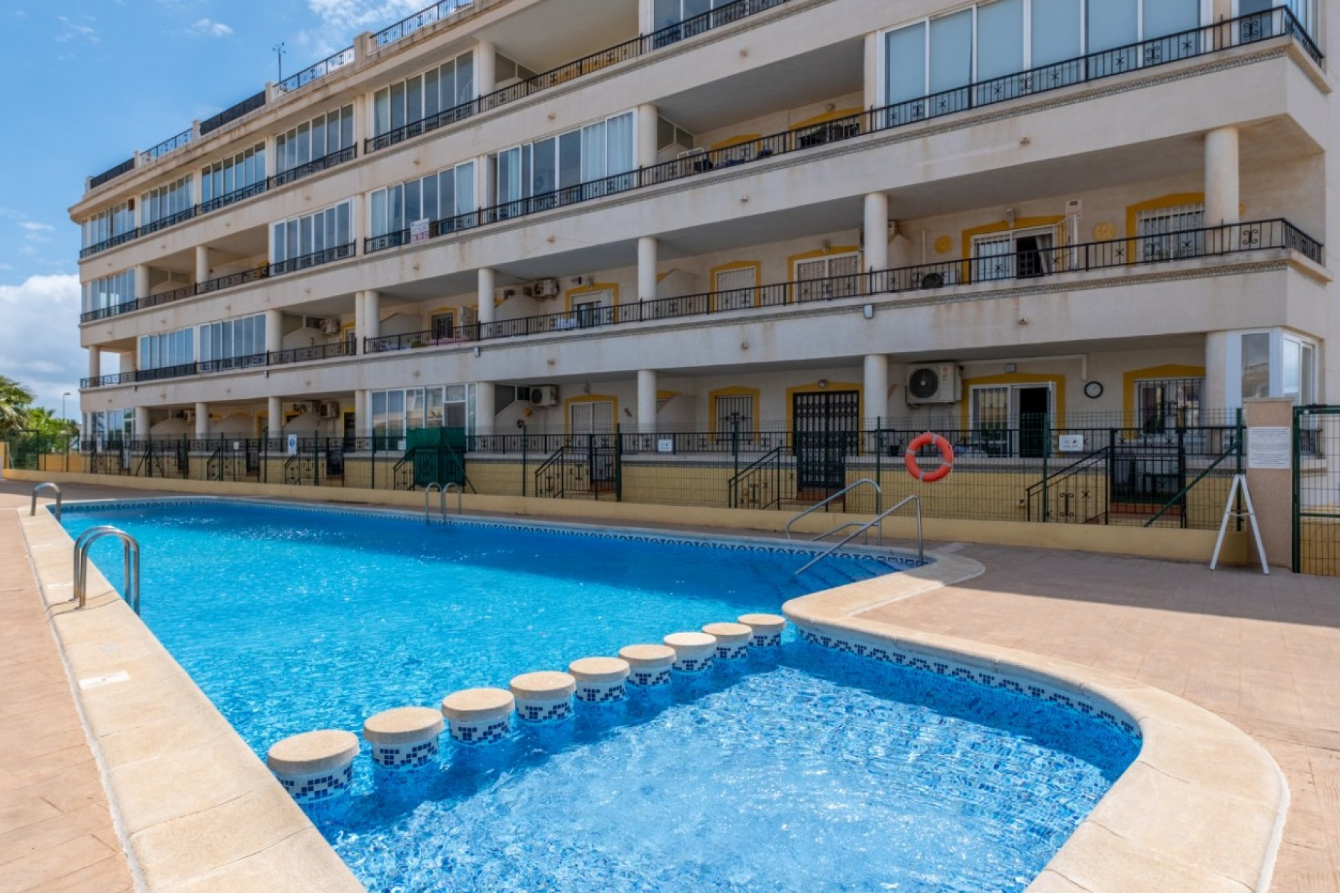 Resale - Apartment / Flat - Orihuela Costa - La Florida