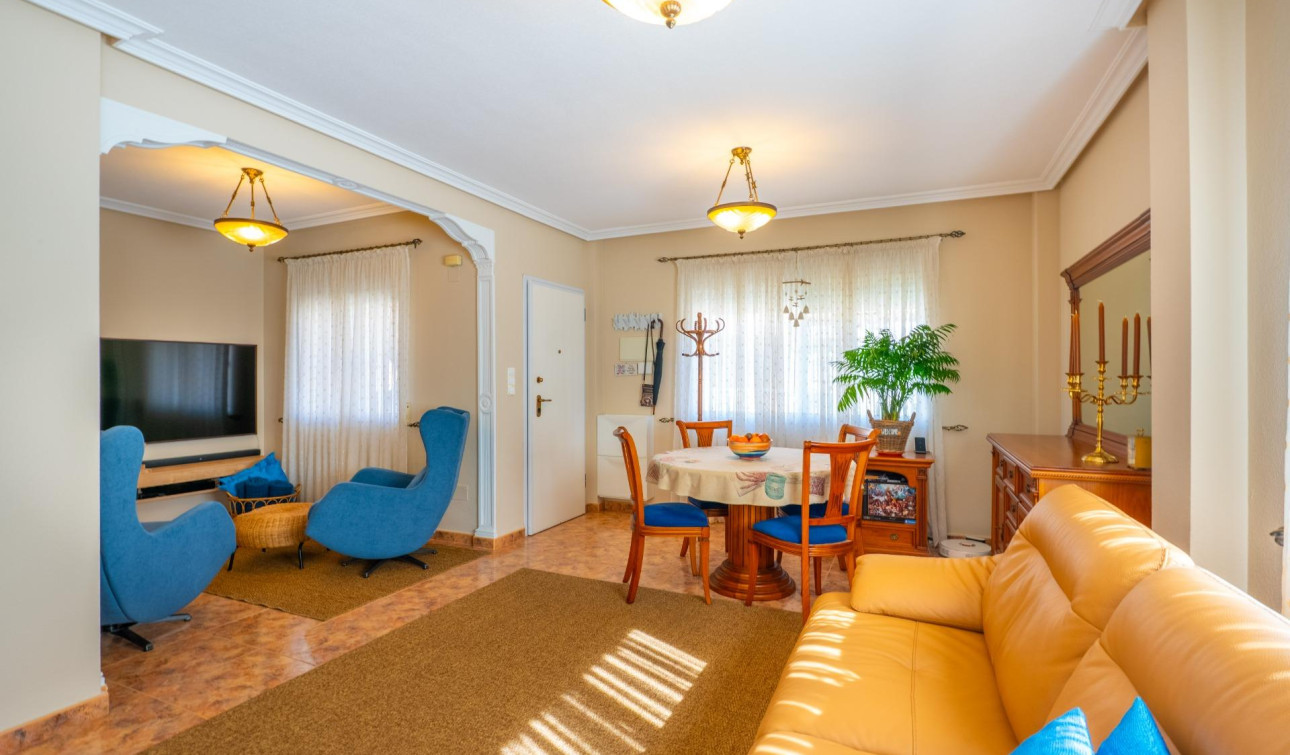 Resale - Apartment / Flat - Orihuela Costa - La Regia