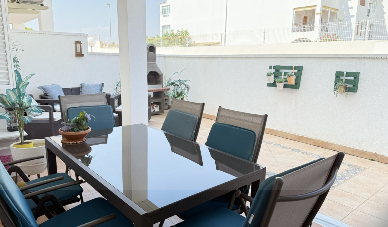 Resale - Apartment / Flat - Orihuela Costa - La Zenia