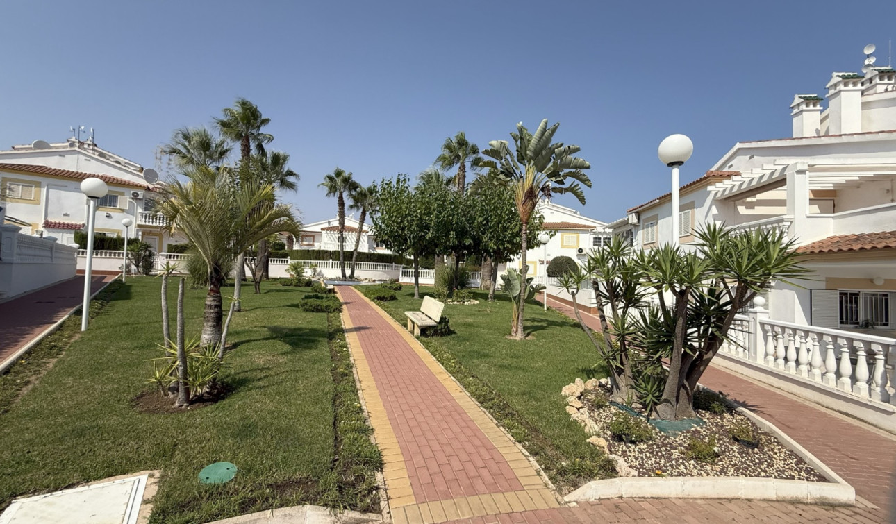 Resale - Apartment / Flat - Orihuela Costa - La Zenia