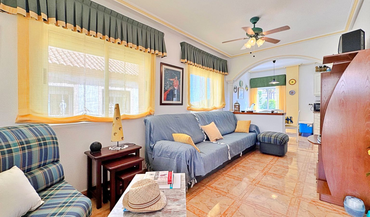 Resale - Apartment / Flat - Orihuela Costa - La Zenia